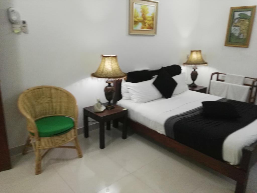 Anna Shanthi Villa Kandy Exterior photo