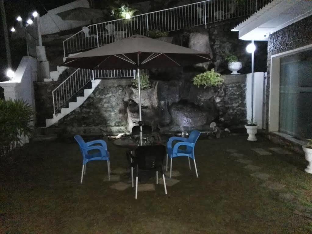 Anna Shanthi Villa Kandy Exterior photo