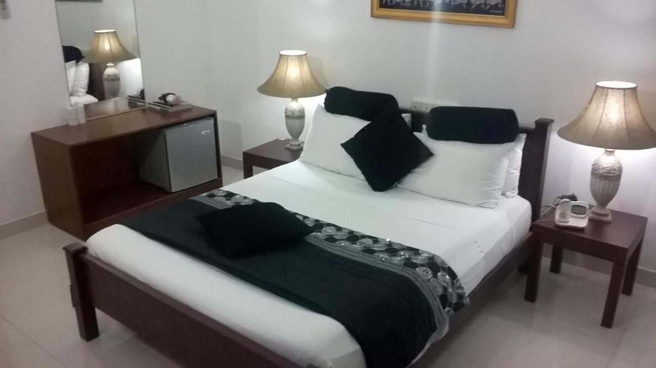 Anna Shanthi Villa Kandy Exterior photo