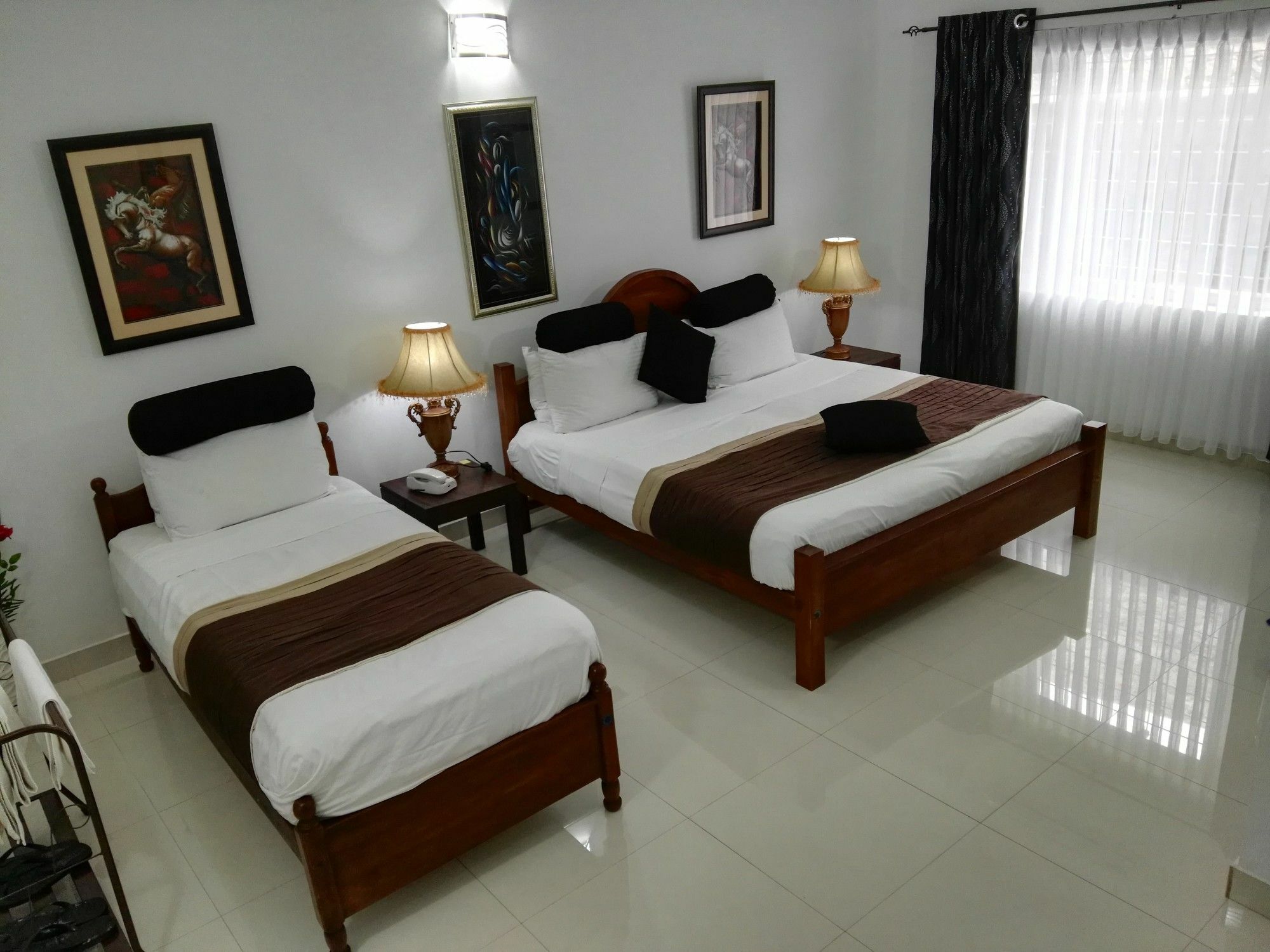 Anna Shanthi Villa Kandy Exterior photo